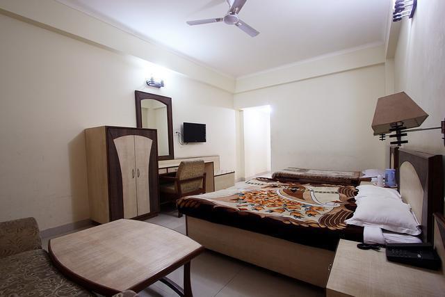 Hotel Vishal Katra  Habitación foto